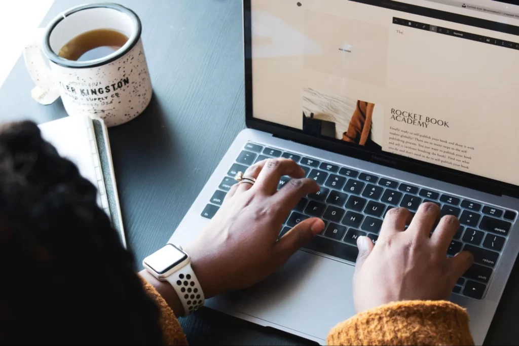 What Are Some Examples of Blogs That Make Money?